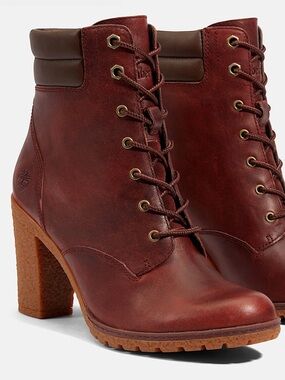 Timberland Women's Lace-Up Block Heel Boots in Burgundy Brown size 9